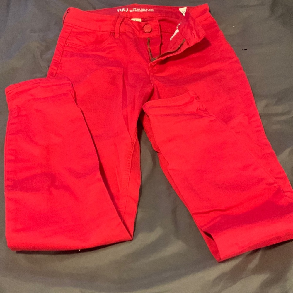 RED JEANS